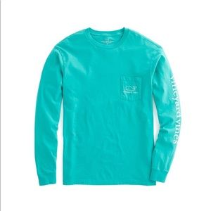 Graphic vineyard vines aqua long sleeve